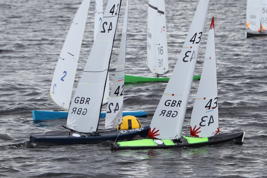 close racing - image by Mike Parkington - click for larger version